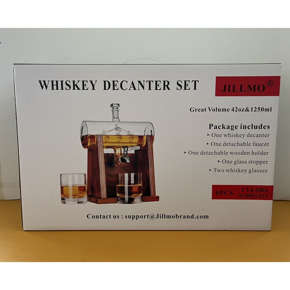 BRAND NEW! Jillmo Clear Whiskey Decanter Set With 2 Whiskey Crystal Glasses